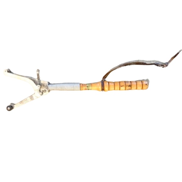 Vintage Western Cartridge Co Olin Hand Trap Handheld Clay Pigeon/Target Thrower - Picture 1 of 3